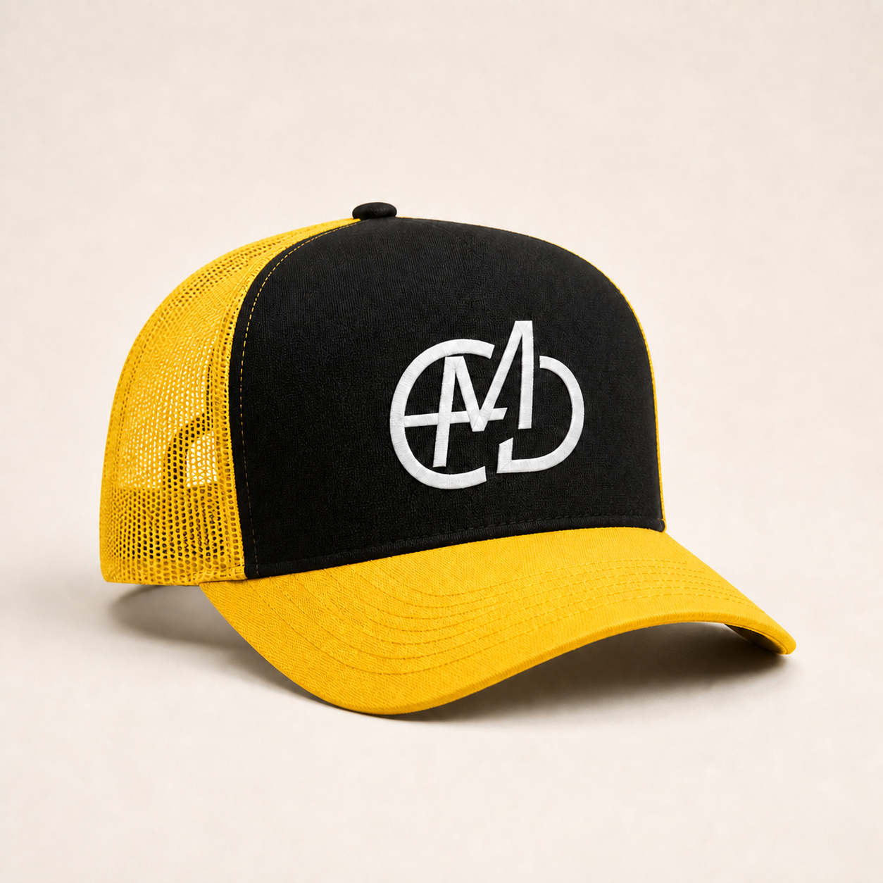 Bone Emerald - EMD Monograma Branco - Preto Amarelo