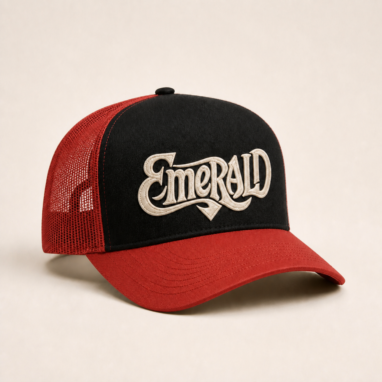 Bone Emerald - Emerald Script Preto 02 - Preto Vermelho